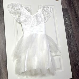 Little puffy white cocktail dress with lace up back and embroidered lace collar